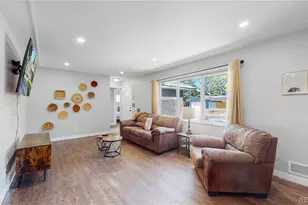 3067 S Holly Pl, Denver, CO 80222 - Photo 6