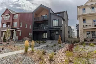 8858 Waterleaf Ln, Littleton, CO 80125 - Photo 2