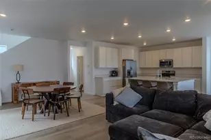 8858 Waterleaf Ln, Littleton, CO 80125 - Photo 10