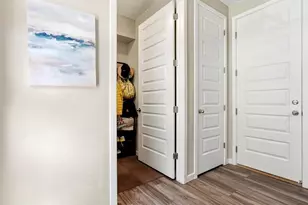 20969 E Quincy Dr, Aurora, CO 80015 - Photo 4