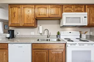 9280 Wigham St, Thornton, CO 80229 - Photo 12