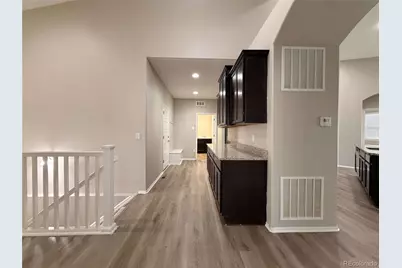 461 N Jackson Gap Way, Aurora, CO 80018 - Photo 4