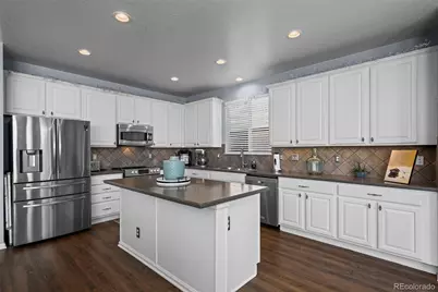 214 N Flat Rock Street, Aurora, CO 80018 - Photo 6