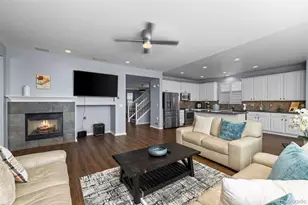 214 N Flat Rock St, Aurora, CO 80018 - Photo 10