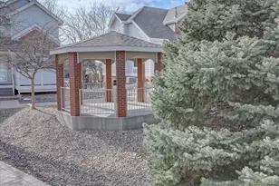 17052 E Warren Pl, Aurora, CO 80013 - Photo 34