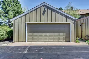 8661 E Amherst Dr, Denver, CO 80231 - Photo 34