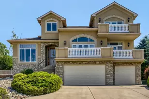 7526 Routt Ln, Arvada, CO 80005 - Photo 4