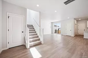 4581 N Versailles Way, Aurora, CO 80019 - Photo 4