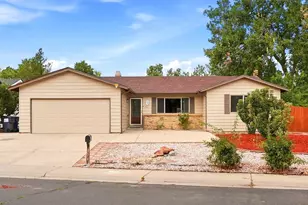 1505 S Paris Ct, Aurora, CO 80012 - Photo 2