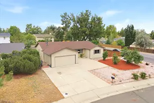 1505 S Paris Ct, Aurora, CO 80012 - Photo 44