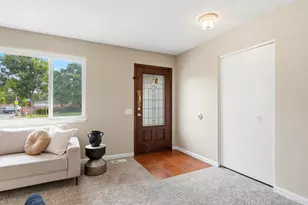 1505 S Paris Ct, Aurora, CO 80012 - Photo 4