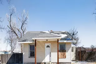 492 3rd Ave, Deer Trail, CO 80105 - Photo 1