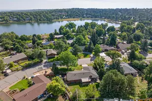 2145 Myrtlewood Ln, Lakewood, CO 80215 - Photo 2