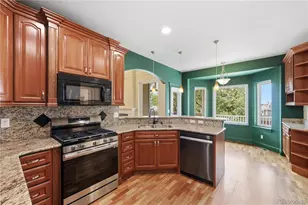 2057 S Ironton Ct, Aurora, CO 80014 - Photo 4