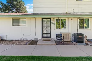 1192 S Eagle Cir, Aurora, CO 80012 - Photo 2