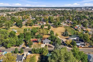 13899 E 25th Ave, Aurora, CO 80011 - Photo 30