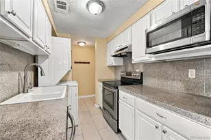 130 E Highline Cir, Centennial, CO 80122 - Photo 6