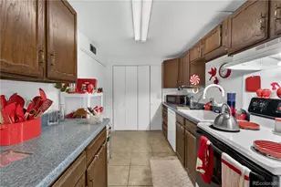 1550 S Oakland St, Aurora, CO 80012 - Photo 24