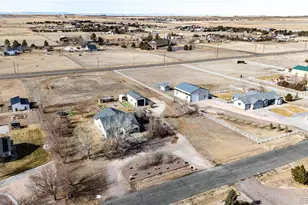 825 Cherokee St, Strasburg, CO 80136 - Photo 32