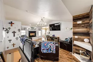 825 Cherokee St, Strasburg, CO 80136 - Photo 10