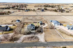 825 Cherokee St, Strasburg, CO 80136 - Photo 34