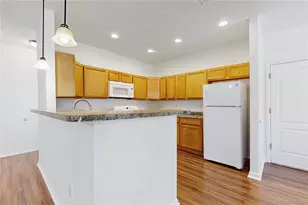 12178 E Kansas Pl, Aurora, CO 80012 - Photo 10