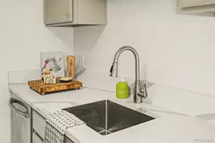 1190 Clermont St, Denver, CO 80220 - Photo 18