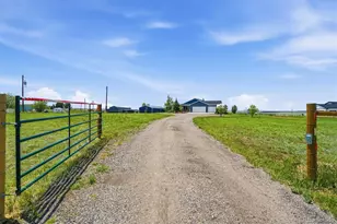 44023 Pony Express Ct, Elizabeth, CO 80107 - Photo 4