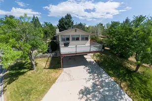 201 Hillcrest Cir, Rangely, CO 81648 - Photo 2