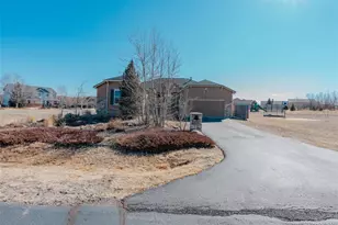5250 la Costa Cir, Elizabeth, CO 80107 - Photo 2