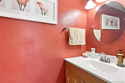 2528 S Vaughn Way #C, Aurora, CO 80014 - Photo 10