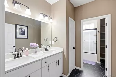 59601 E 56th Avenue, Strasburg, CO 80136 - Photo 20