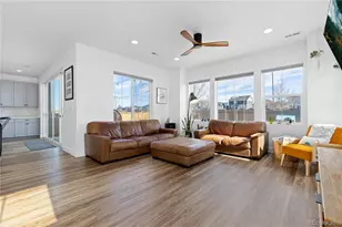 664 N Yantley St, Aurora, CO 80018 - Photo 4