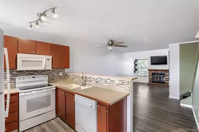 2295 S Pitkin Way #F, Aurora, CO 80013 - Photo 6