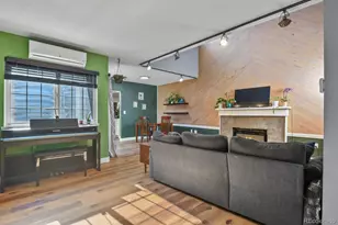 2522 S Worchester Ct, Aurora, CO 80014 - Photo 2