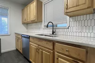 982 S Pecos Way, Denver, CO 80223 - Photo 10