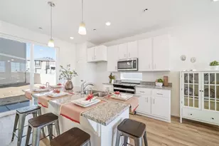 10176 E Scranton Ct, Commerce City, CO 80022 - Photo 8