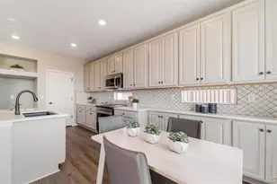 5042 N Tempe St, Aurora, CO 80019 - Photo 8