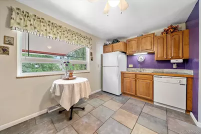 655 S Oakland Street, Aurora, CO 80012 - Photo 8