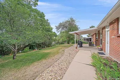 655 S Oakland Street, Aurora, CO 80012 - Photo 22