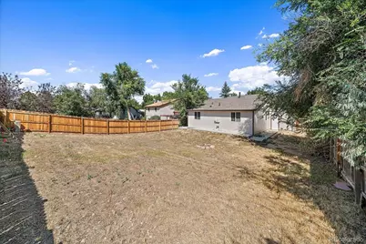 18757 E Hawaii Drive, Aurora, CO 80017 - Photo 20