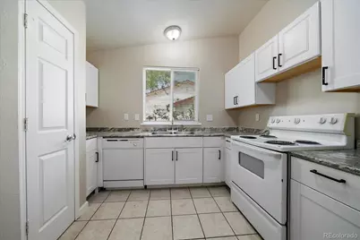 18757 E Hawaii Drive, Aurora, CO 80017 - Photo 8