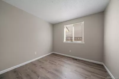 18757 E Hawaii Drive, Aurora, CO 80017 - Photo 12