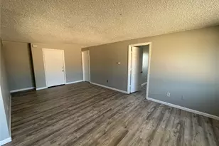 1720 Chester, Aurora, CO 80010 - Photo 6