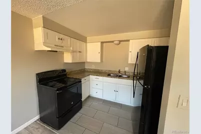 1720 Chester #2, Aurora, CO 80010 - Photo 4