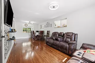 556 Elmira St, Aurora, CO 80010 - Photo 4