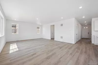 300 W Owen Avenue, Keenesburg, CO 80643 - Photo 10