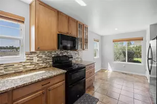 7601 S Quatar Way, Aurora, CO 80016 - Photo 6