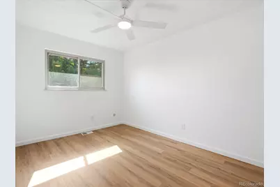 893 S Oswego Court, Aurora, CO 80012 - Photo 32