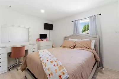 1828 Pitkin Street, Aurora, CO 80011 - Photo 8